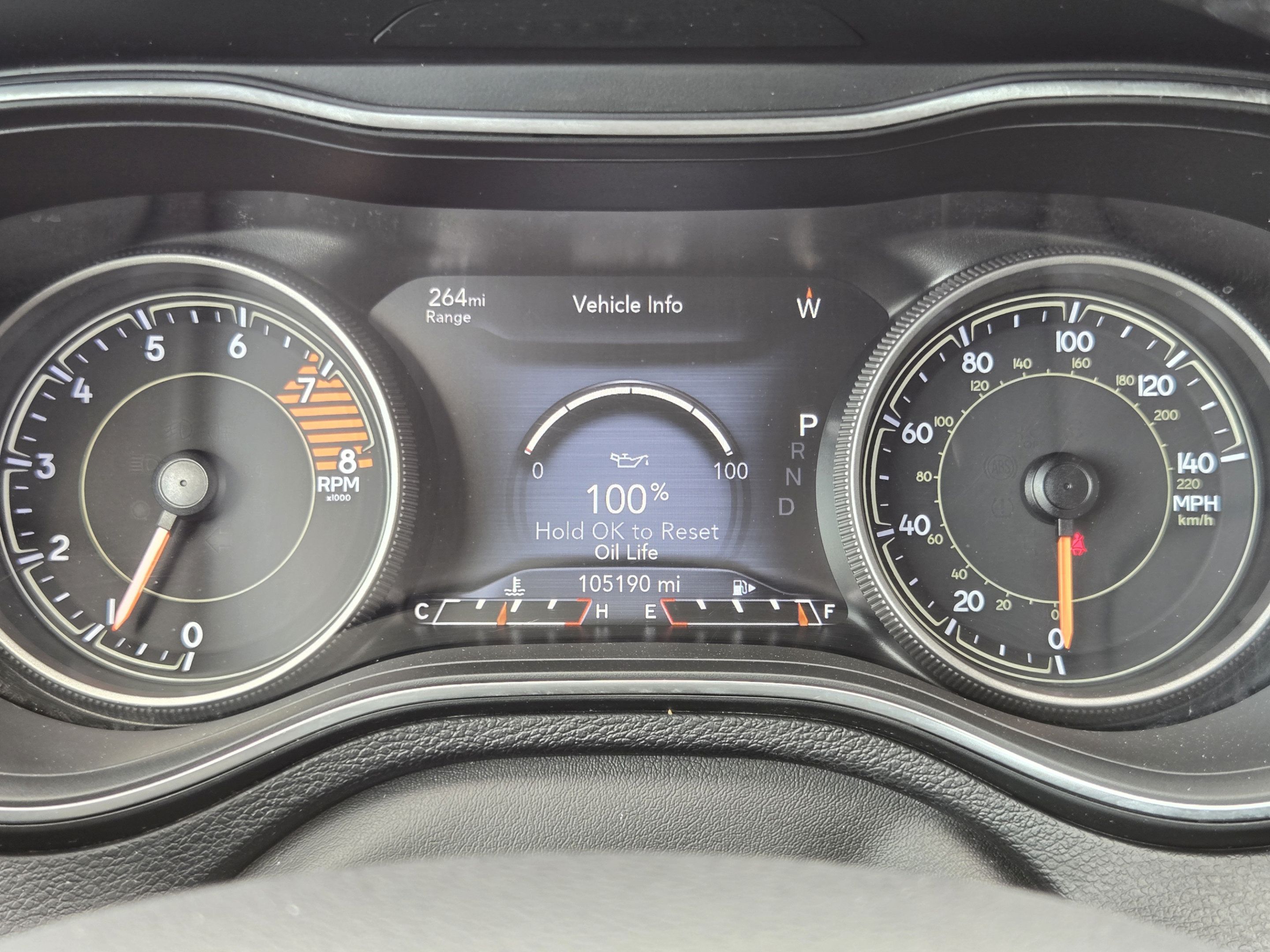 Used 2019 Jeep Cherokee Trailhawk AWD/4WD image 11