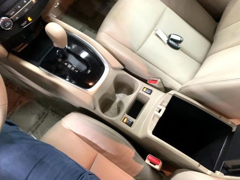 Used 2015 Nissan Rogue SL image 38