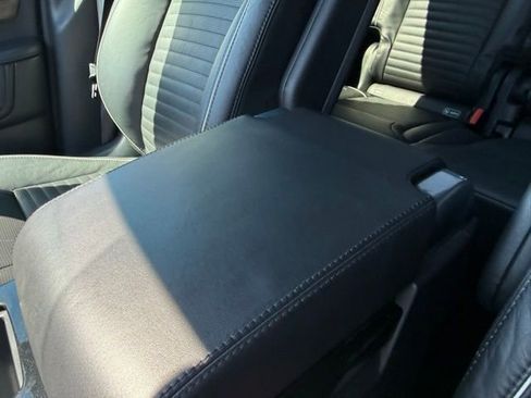 Used 2018 Land Rover Discovery HSE Luxury AWD/4WD image 33