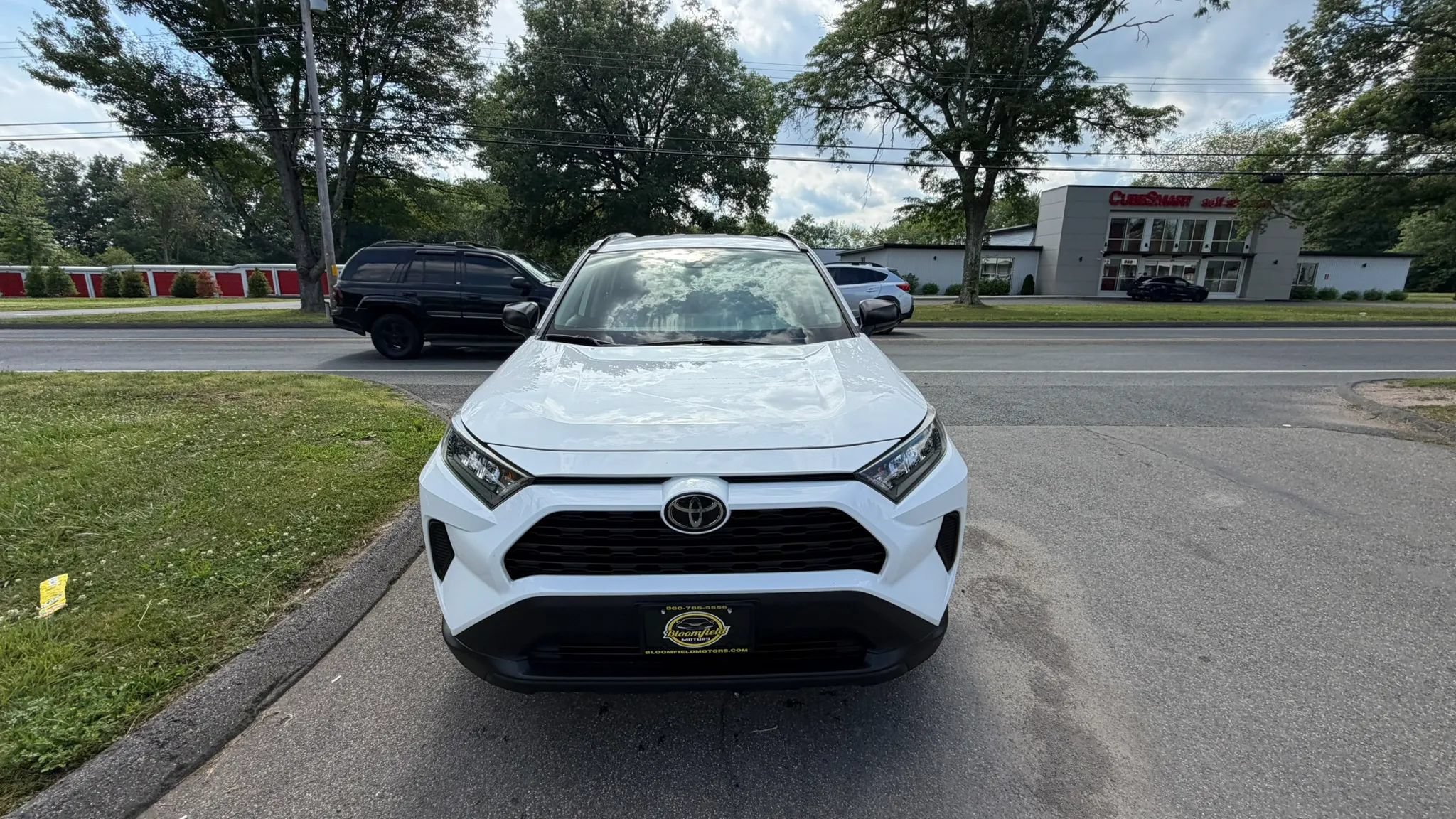 Used 2021 Toyota RAV4 LE AWD/4WD image 8