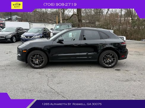Used 2023 Porsche Macan Turbo image 4