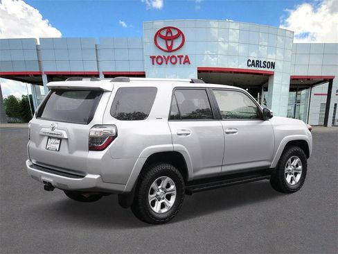 Certified 2024 Toyota 4Runner SR5 Premium image 5