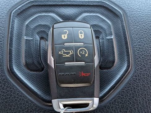 Used 2021 RAM 2500 Laramie AWD/4WD image 30