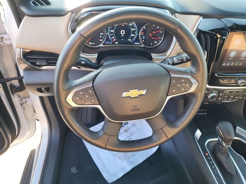Used 2023 Chevrolet Traverse Premier image 15