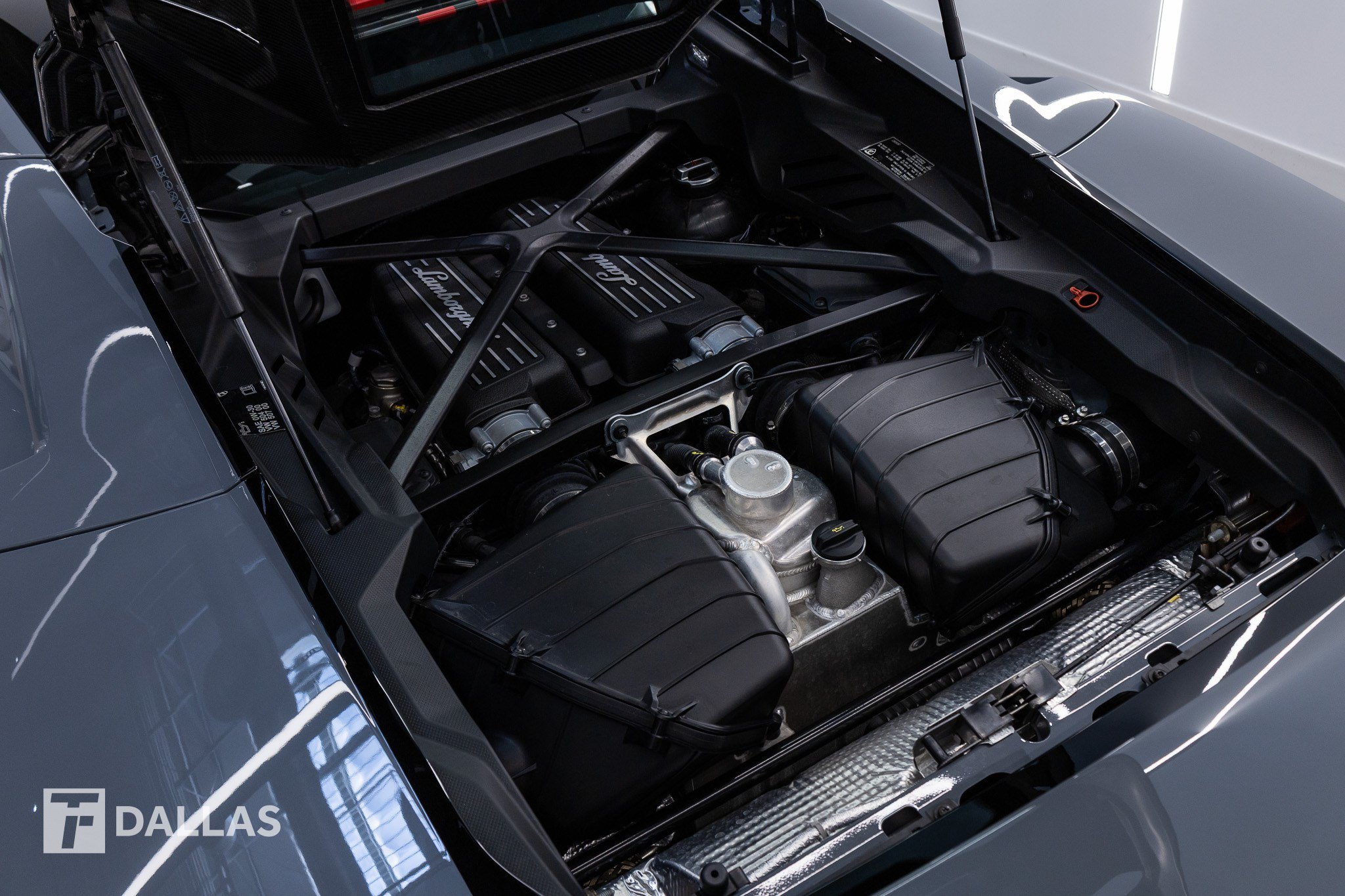 Used 2023 Lamborghini Huracan Tecnica RWD image 12