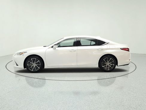 Used 2024 Lexus ES 350 w/ Premium Package FWD image 8