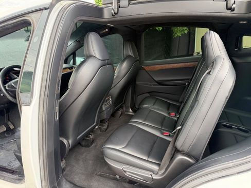 Used 2020 Tesla Model X Long Range AWD/4WD image 13