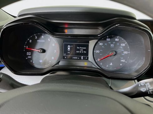 Used 2025 Chevrolet Trax LS w/ LS Convenience Package FWD image 18