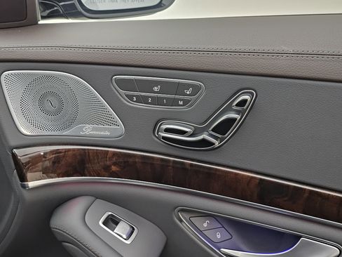 Used 2019 Mercedes-Benz S 560 S 560 image 16