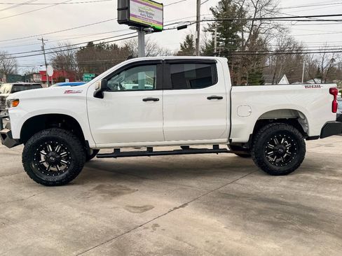 Used 2019 Chevrolet Silverado 1500 Custom Trail Boss w/ Custom Convenience Package image 5