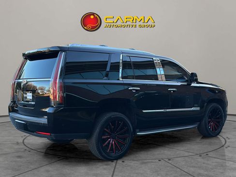 Used 2017 Cadillac Escalade Luxury image 8