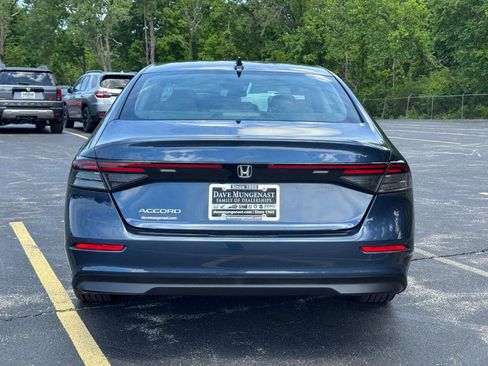 Certified 2023 Honda Accord EX image 6