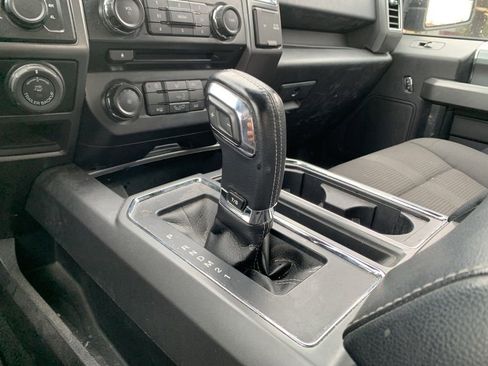 Used 2017 Ford F150 XLT w/ Equipment Group 301A Mid AWD/4WD image 43