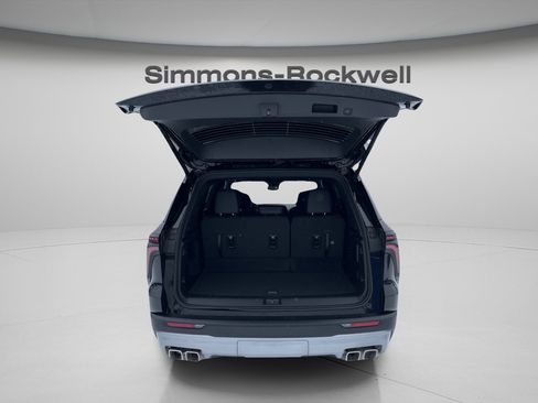 New 2026 Chevrolet Traverse LT image 10