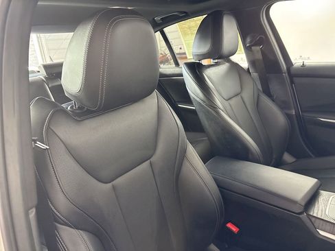 Used 2024 BMW 330i Sedan image 27