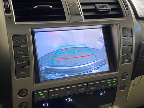 Used 2020 Lexus GX 460 Premium image 27