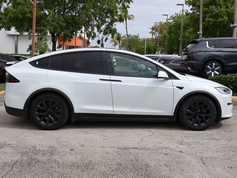 Used 2023 Tesla Model X AWD/4WD image 17
