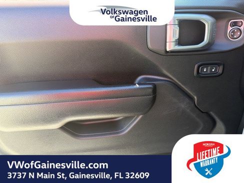 Used 2024 Jeep Wrangler Sport S image 15