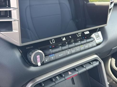 New 2026 Toyota Tundra Limited AWD/4WD image 20
