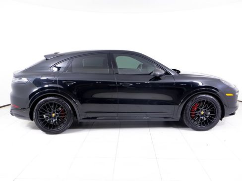 Certified 2023 Porsche Cayenne GTS w/ Premium Package Plus AWD/4WD image 35