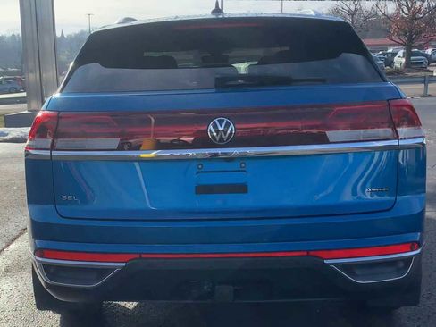 Used 2024 Volkswagen Atlas Cross Sport SEL image 7