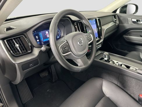 Certified 2025 Volvo XC60 B5 Core AWD/4WD image 10