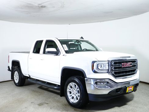 Used 2019 GMC Sierra 1500 SLE w/ SLE Value Package AWD/4WD image 1