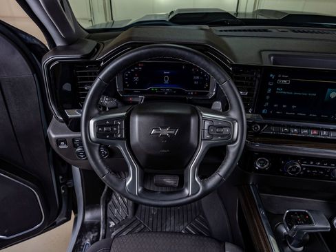 Used 2024 Chevrolet Silverado 1500 LT Trail Boss AWD/4WD image 17