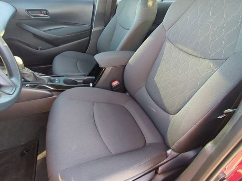 Used 2022 Toyota Corolla LE image 14