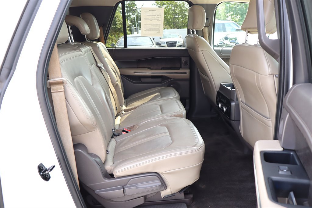 Used 2018 Ford Expedition Max Limited RWD image 23