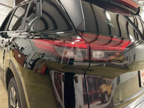 Used 2023 Nissan Rogue SV w/ SV Premium B Package FWD image 25