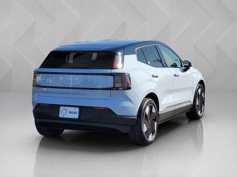 New 2026 Volvo EX30 Plus w/ Protection Package Premier image 6