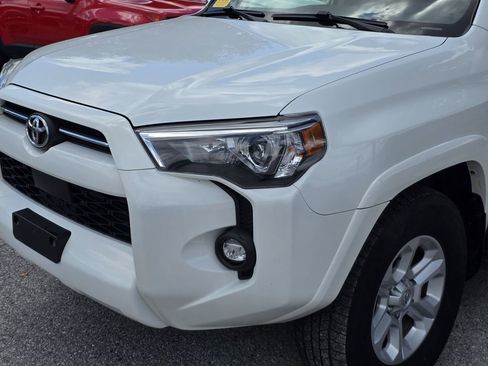 Used 2021 Toyota 4Runner SR5 AWD/4WD image 6