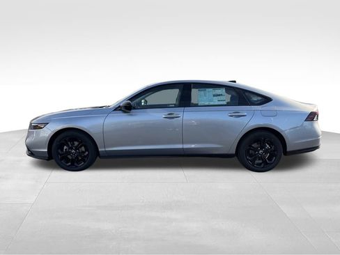 New 2025 Honda Accord SE image 17