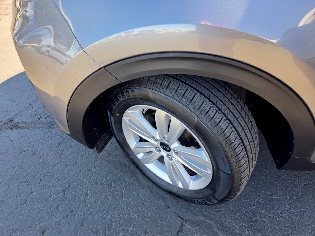 Used 2019 Kia Sportage LX AWD/4WD image 14