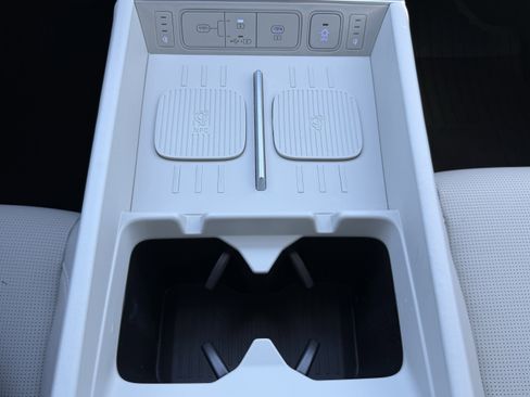 Used 2025 Hyundai Santa Fe Calligraphy image 28