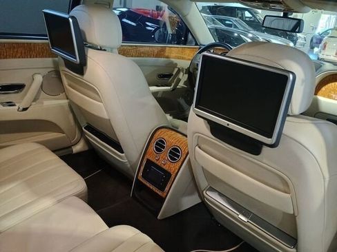 Used 2015 Bentley Flying Spur V8 image 26