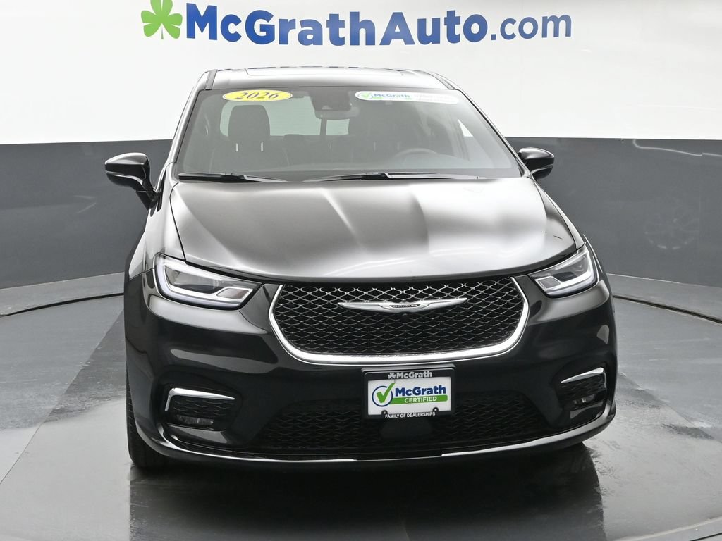 Used 2026 Chrysler Pacifica Limited AWD/4WD image 5