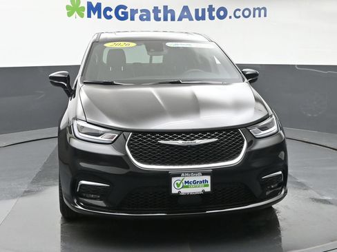 Used 2026 Chrysler Pacifica Limited AWD/4WD image 5