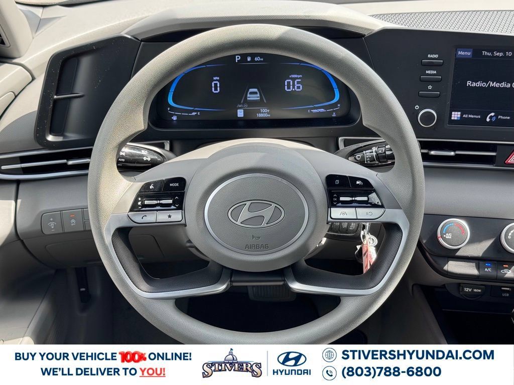 Certified 2026 Hyundai Elantra SE FWD image 21