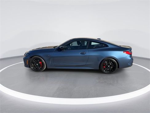 Used 2024 BMW M440i Coupe w/ Premium Package image 4