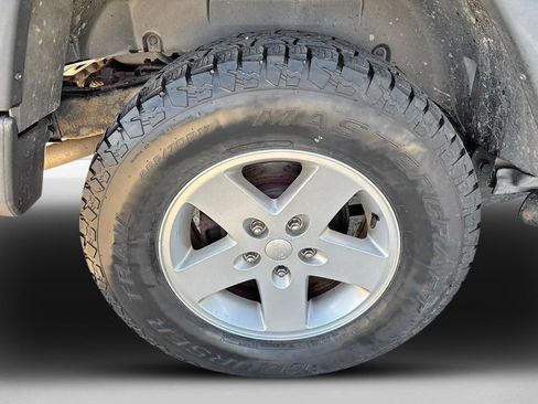 Used 2012 Jeep Wrangler Sport AWD/4WD image 11