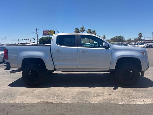 Used 2017 Chevrolet Colorado Z71 AWD/4WD image 10