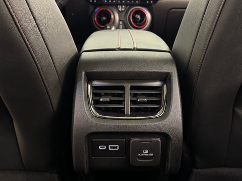 Used 2019 Chevrolet Blazer RS image 28