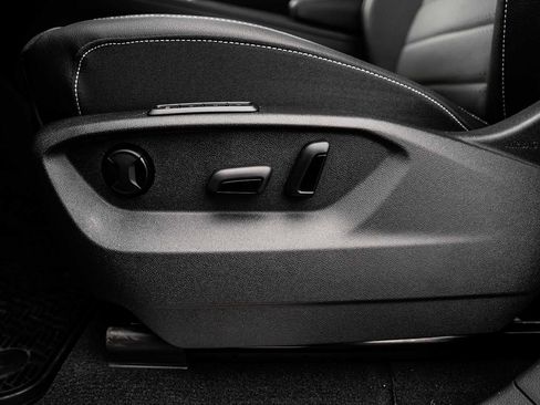 New 2026 Volkswagen Atlas Cross Sport SEL R-Line image 20