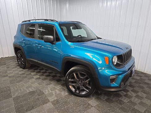 Used 2021 Jeep Renegade Latitude AWD/4WD image 7