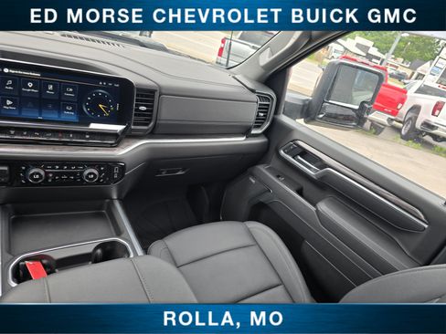Certified 2025 Chevrolet Silverado 2500 LTZ w/ LTZ Convenience Package AWD/4WD image 26