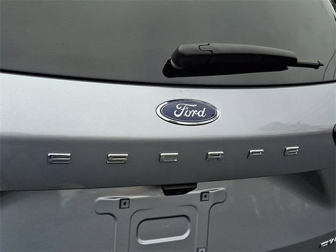 Used 2022 Ford Escape SE w/ Convenience Package image 29