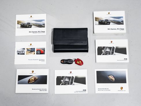 Used 2016 Porsche 911 Turbo S image 39