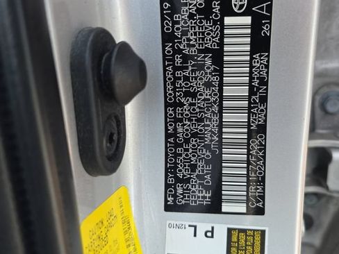 Used 2019 Toyota Corolla SE FWD image 35